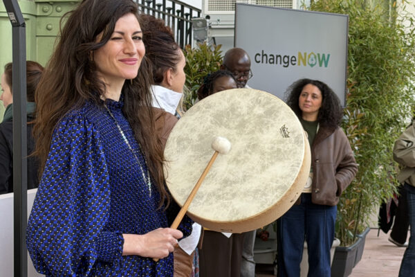 Aurore Fagnen Change Now sonothérapie féminin sacré